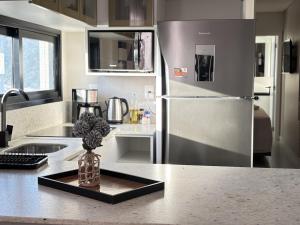 Vista Mar & Conforto | Flat Moderno com Suíte King