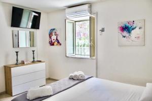 Home Liuccia