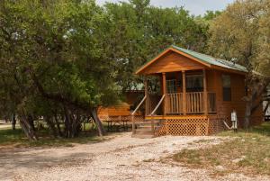 One-Bedroom Cabin room in Medina Lake Camping Resort Cabin 3