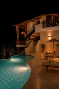Green Poya - Luxury Eco Bambu Resort in South Lombok