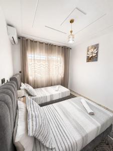 App Calme & Élégance avec Terrasse privée à Oujdaa