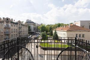 Boutique studio with Balcony