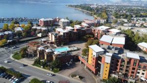 2 Bd at Playa! Rooftop Pool and 1 min From Beach 350
