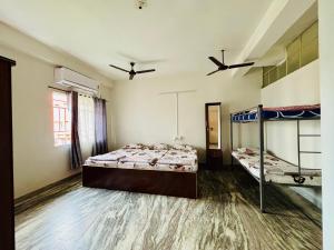 Backpackers Bunkhouse Siliguri 5Bed TOGETHER STAY