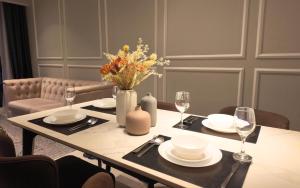 IKON SUITEs A X O N BUKIT BINTANG