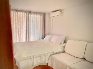 SOOM - 3min to Hongdae, New Renovated, Free Parking