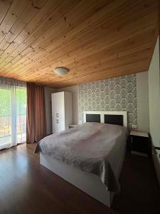 Levanis Cottage