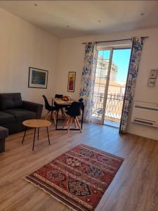 SaraAle Apartment