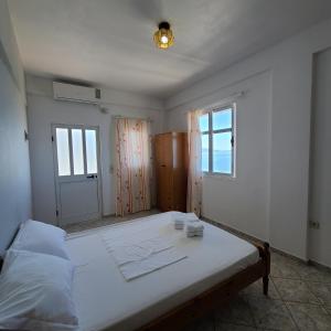 Sunset Boulevard Rooms