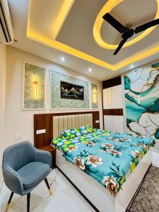THE MOONLIGHT STUDIo
