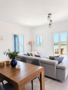Zostelia Paros Retreat