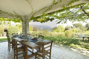 644 - Villa singola quadrilocale con ampio giardino e vista mare al Taunus, climatizzata - SPIAGGIA INCLUSA