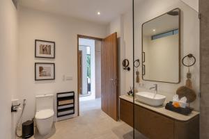 Supreme Villa 4BR Ubud Epic Pool Sunrise Canyon