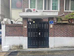 Korean style 2-bedroom Near Seoul Station