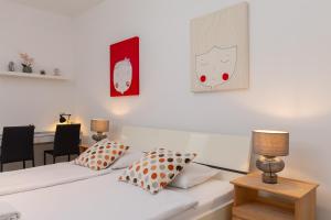 Villa Jolara With Heated Pool-Deluxe Apartment 3