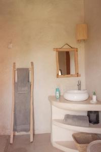 Berber house, private pool, Atlas view