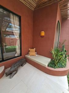 Beautiful garden villa, close to town