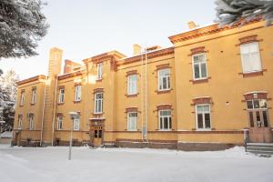 Spacious apartment for eight in a good location