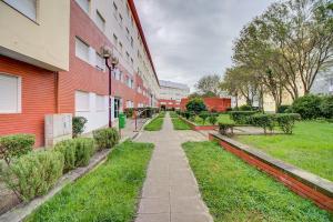 T1 Apartment Alfragide