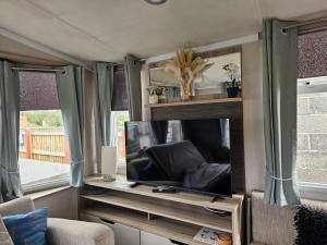 6 Ocean Park private 4 birth bar on site 5 minute walk to beach