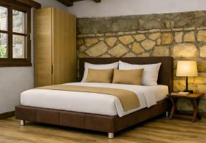 Poolfront Escape – Cabana 13