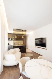 Realkasa Galileo Flat