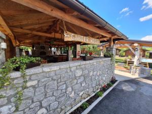 Holiday cottage with pool