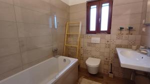 Comfortable vacation rental within walking distance of the sea
