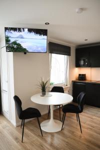 Relaxing City Breeze Apartment