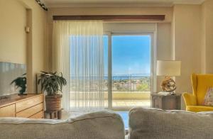 GardenBnB- Maisonette with a Seaview