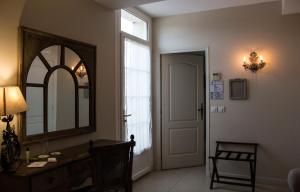 Hotels Hotel Le Mas Saint Joseph : Suite (2 Adultes)