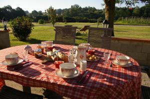 B&B / Chambres d'hotes La Ferme de Menoun : photos des chambres