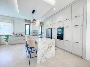 Villa Mirdif - ideal for Families & Women Groups