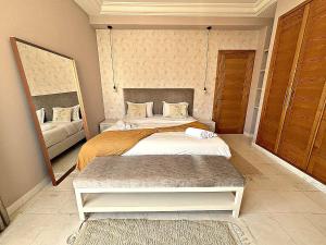 NEW 2BR Heart La Marsa Steps to the Sea