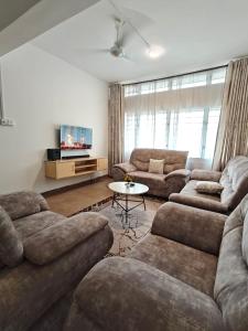 Mombasa Town cbd Railways fully furnished 1br