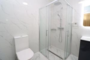 Luxury 3 Bed House - 5min walk to Meridian Water