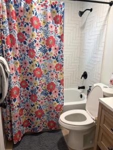 Prime Location! 2BR Near Benz Stadium, and more !