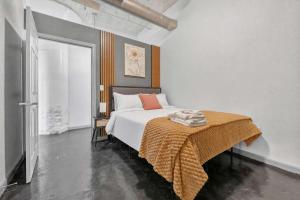 Modern 2BR Getaway in Central Kansas
