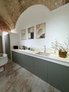 NEG Naumachia rooms catania center