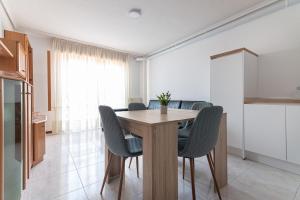 Coqueto apartamento con piscina cerca de la playa