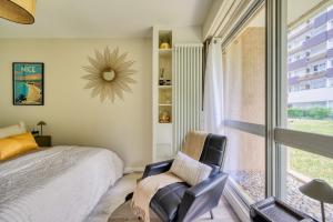 Apt 37 m2, 1 bedroom, Garden view, in Clichy, parking