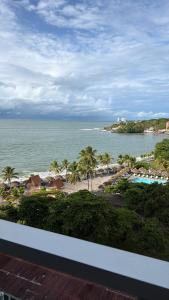 Beachfront 2BR Ocean view Balcony 3 Pools