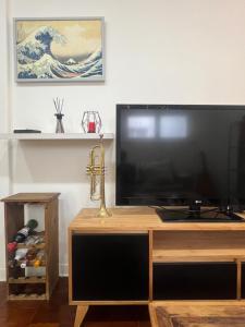 Amplio y completo 2 ambientes en Belgrano