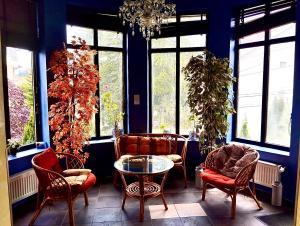 Casa Dunarea by Genco