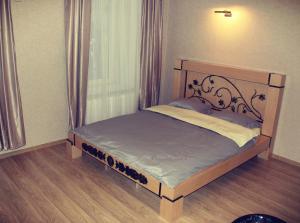 Apartment on Janashia 13