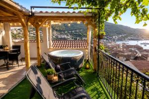 Panoramic view with jacuzzi