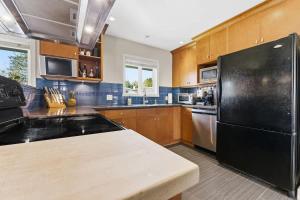 Bright Coquitlam Home & Spacious Backyard