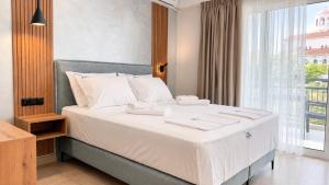Studios Maria - Renovating Brand New for 2026