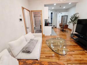 Chic Modern, 6 Min to PATH, 15 Min to FIFA & NYC, 2