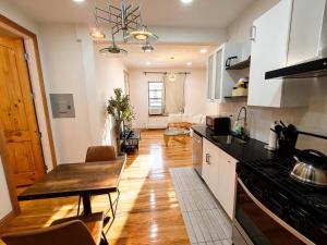 Chic Modern, 6 Min to PATH, 15 Min to FIFA & NYC, 2